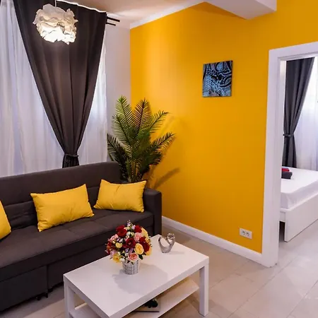 Aquarium Economy 6 Appartement Năvodari
